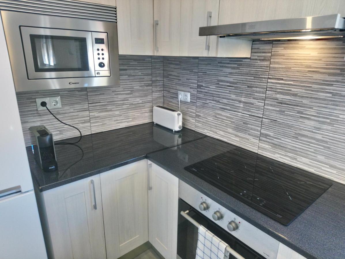팔라모스 Apartamento Con Terraza Y Parking Privado 아파트 외부 사진